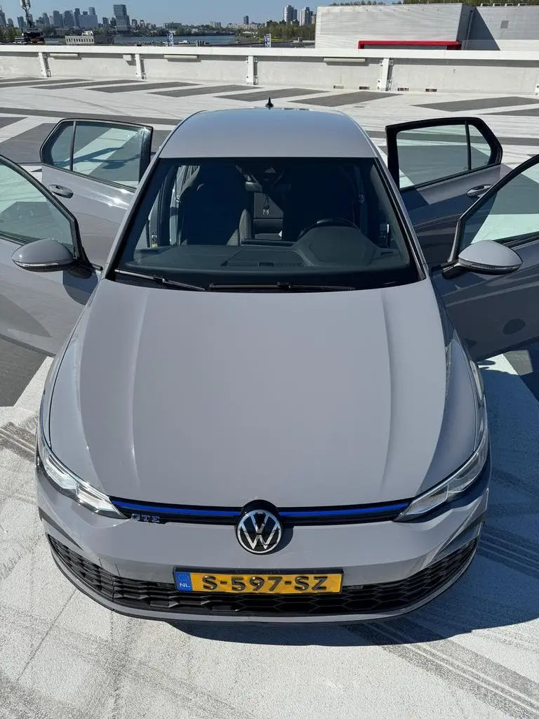Volkswagen Golf 1.4 Ehybrid 245pk DSG 2021 Grijs uit 2021, foto 5