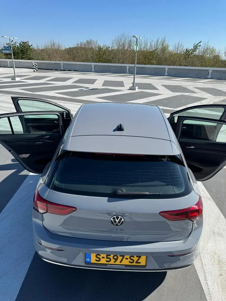 Volkswagen Golf 1.4 Ehybrid 245pk DSG 2021 Grijs uit 2021, foto 8