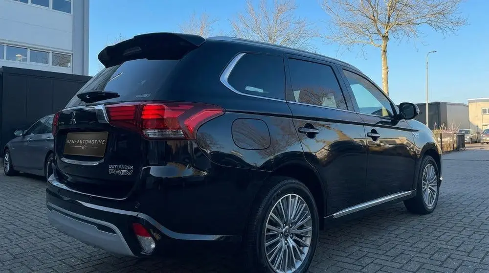 Mitsubishi Outlander 2.4 Hybrid | 4x4 | Trekhaak uit 2019, foto 2
