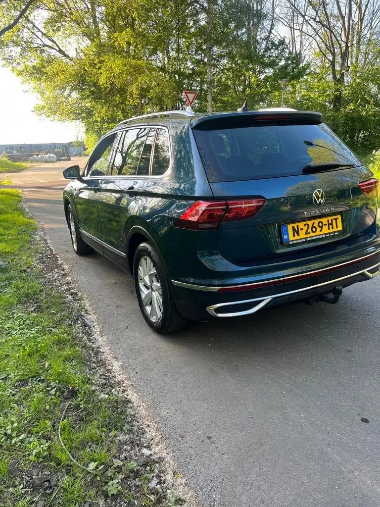 Volkswagen Tiguan 1.5 TSI FaceLift 2021 Blauw KM 50.500 uit 2021, foto 3