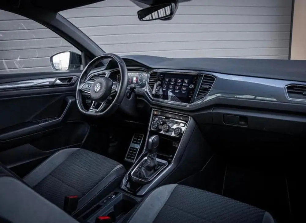 Volkswagen T-Roc 1.5 TSI 3x R-line, Pano, Digital, 19 inch uit 2019, foto 10