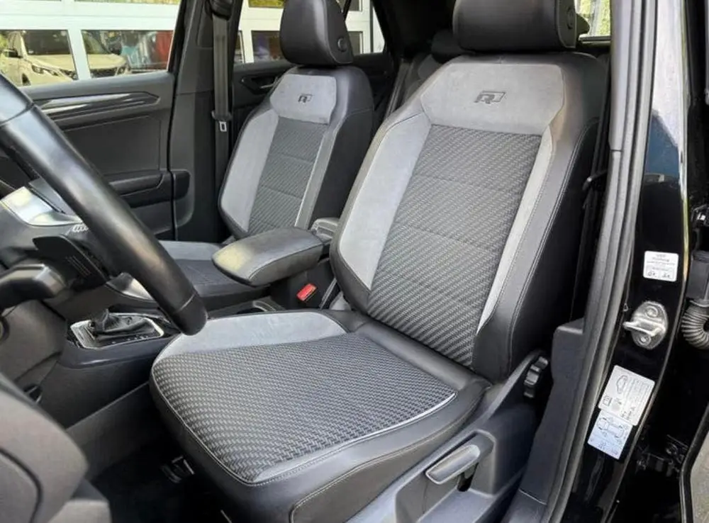 Volkswagen T-Roc 1.5 TSI 3x R-line, Pano, Digital, 19 inch uit 2019, foto 18