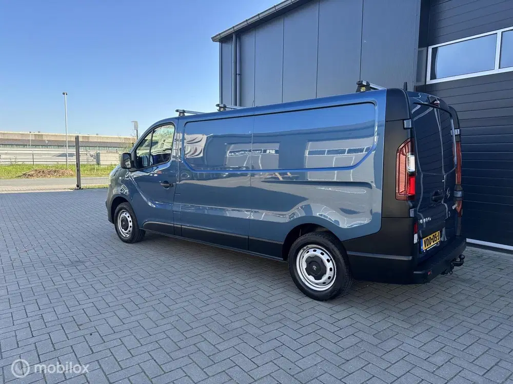 Opel Vivaro 1.6 CDTI L2H1 Business+ EcoFlex uit 2019, foto 2
