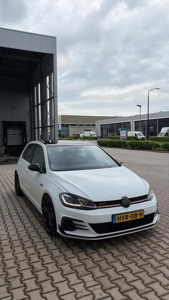 Volkswagen Golf 2.0 TSI GTI Performance PANO Nap LED 2020 uit 2020, foto 3