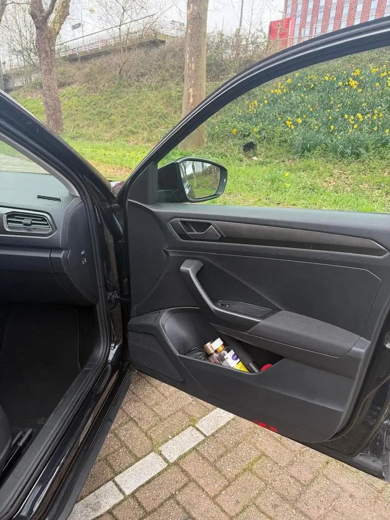 Volkswagen T-Roc 1.5 TSI 150pk 7-DSG 2019 Zwart uit 2019, foto 12