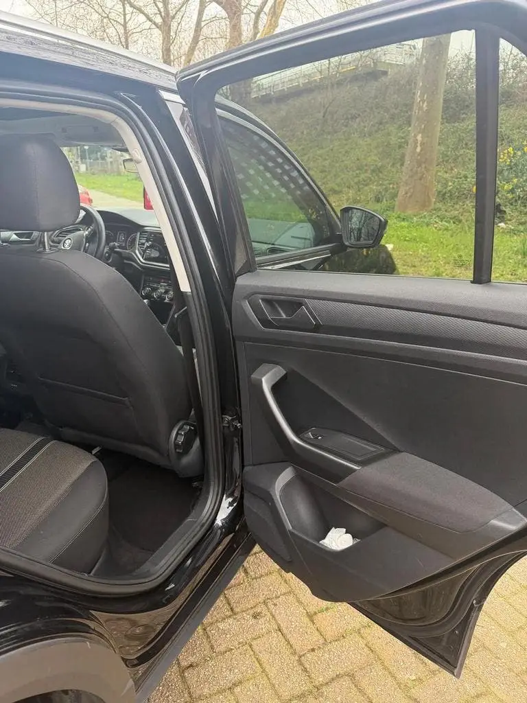 Volkswagen T-Roc 1.5 TSI 150pk 7-DSG 2019 Zwart uit 2019, foto 14