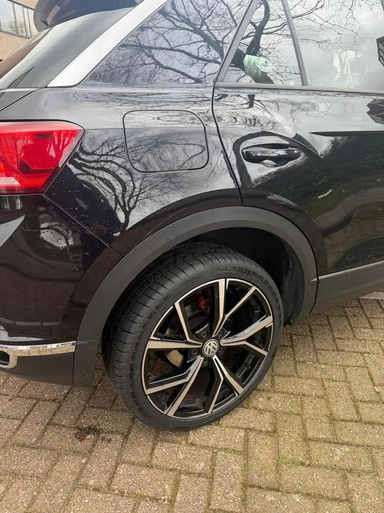 Volkswagen T-Roc 1.5 TSI 150pk 7-DSG 2019 Zwart uit 2019, foto 20
