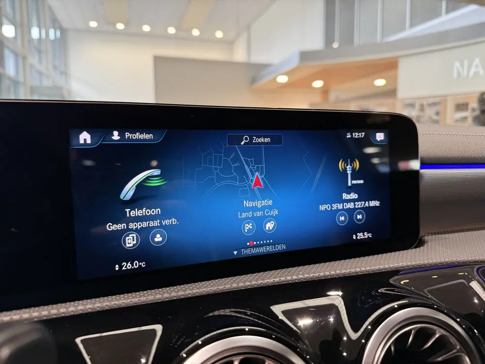 Mercedes-Benz A-Klasse 250 e AMG Limited NL auto uit 2022, foto 12