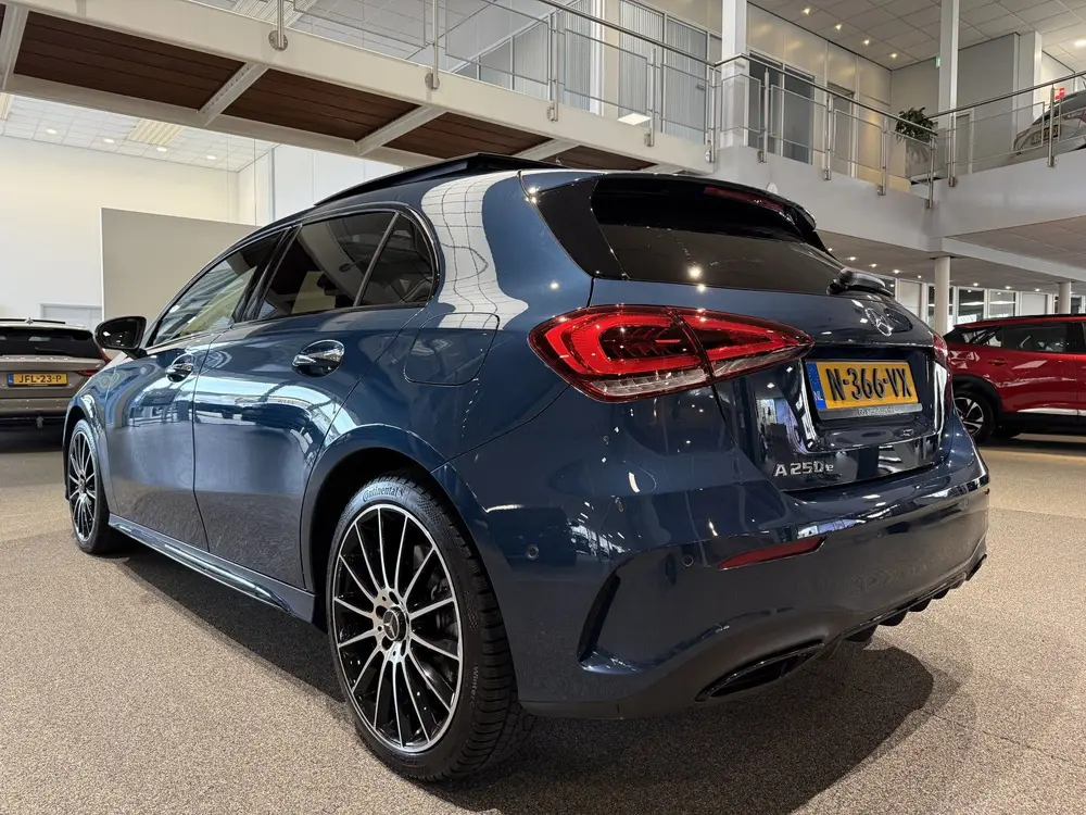Mercedes-Benz A-Klasse 250 e AMG Limited NL auto uit 2022, foto 7