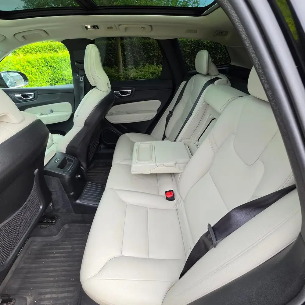 Volvo XC60 T8 Twin Engine 390pk Geartronic AWD 2019 Zwart uit 2019, foto 11