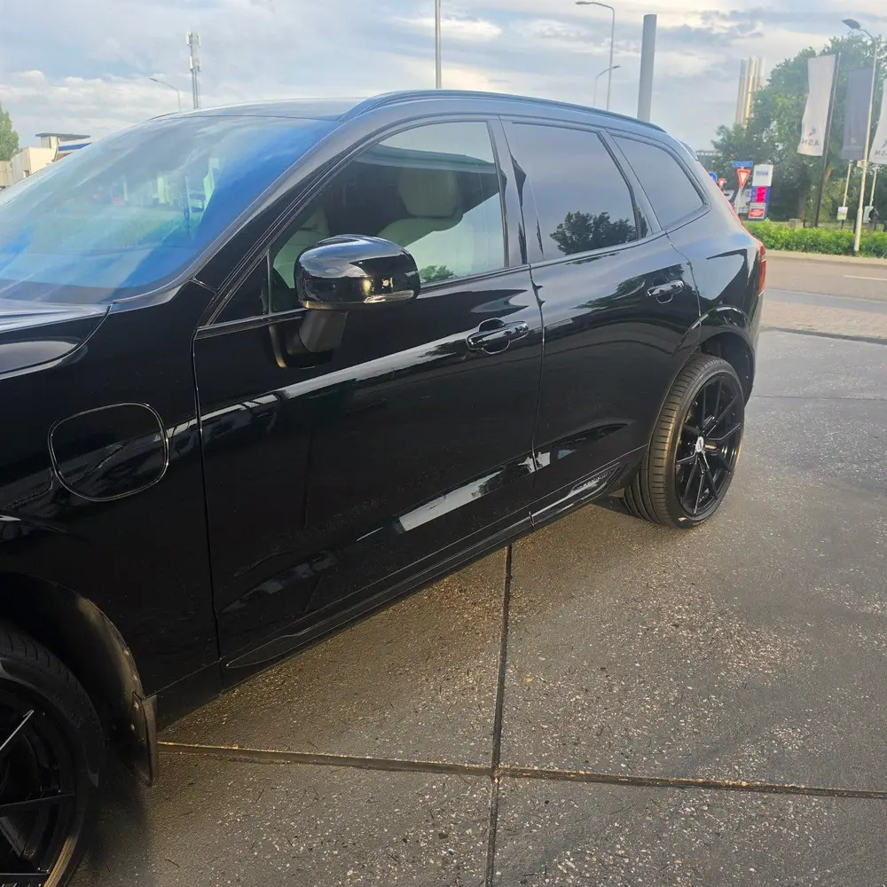 Volvo XC60 T8 Twin Engine 390pk Geartronic AWD 2019 Zwart uit 2019, foto 13