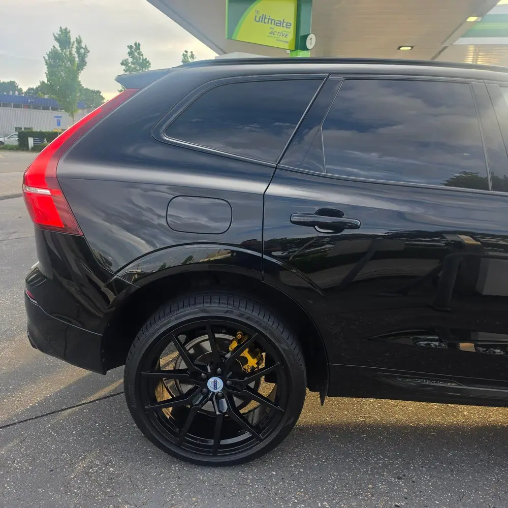 Volvo XC60 T8 Twin Engine 390pk Geartronic AWD 2019 Zwart uit 2019, foto 19