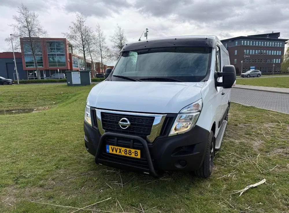 Nissan Interstar Renault Master uit 2023, foto 3