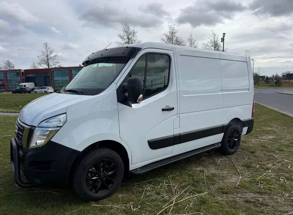 Nissan Interstar Renault Master uit 2023, foto 7