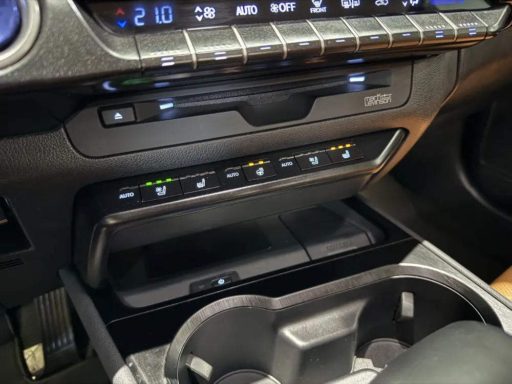 Lexus UX 250h AWD Executive Line, President pack, Mark Levin uit 2019, foto 19