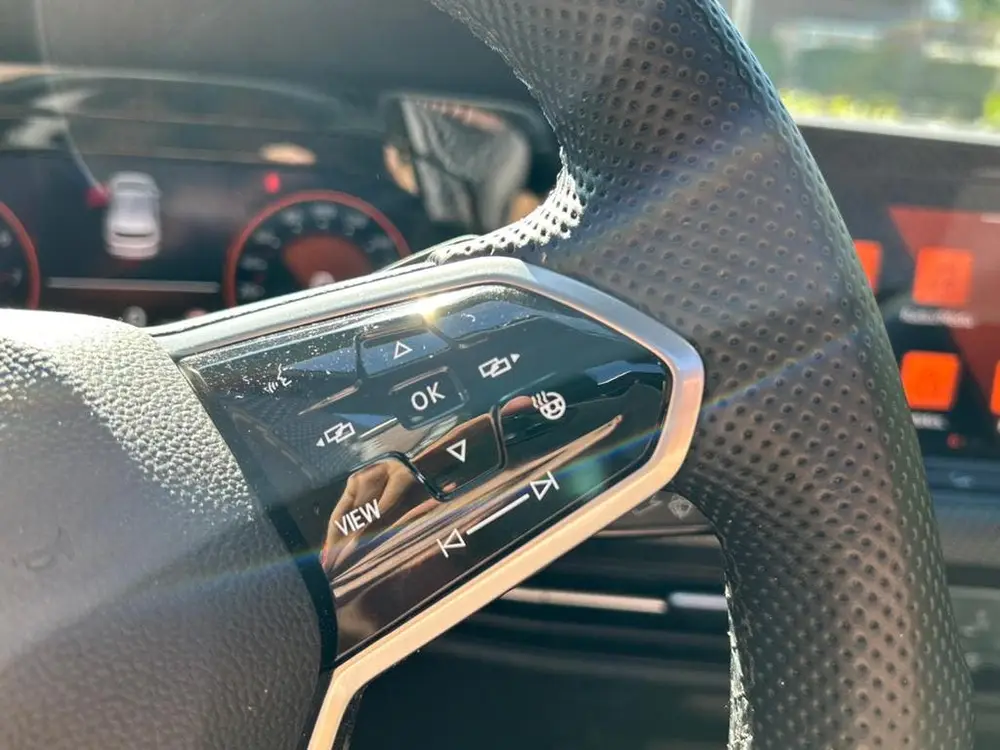 Volkswagen Golf VW Golf 1.5 Etsi R-line 150pk DSG 2021 Wit Pano Camera uit 2021, foto 10