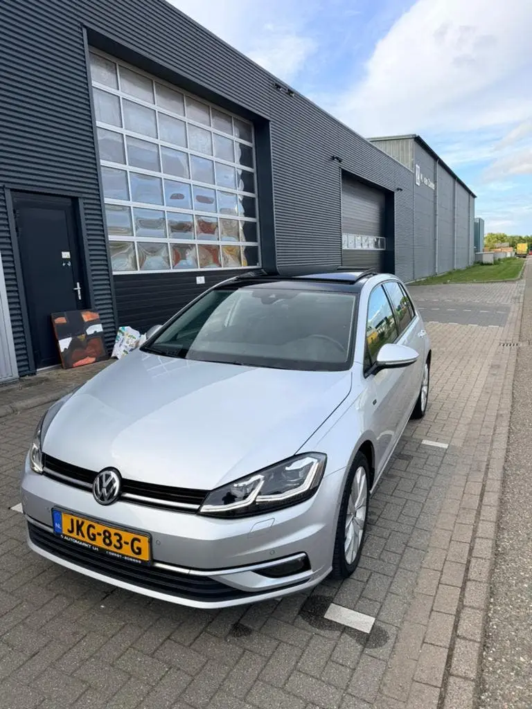 Volkswagen Golf VII Golf 1.6 TDI 115pk 5D 2019 Grijs uit 2019, foto 4