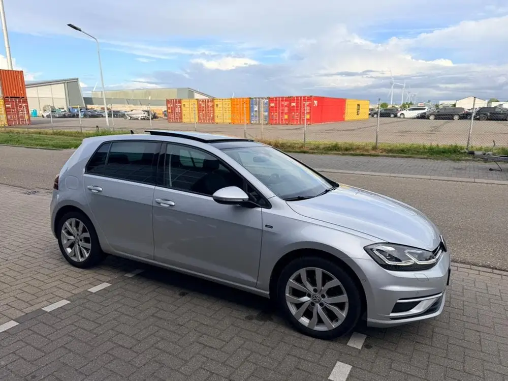 Volkswagen Golf VII Golf 1.6 TDI 115pk 5D 2019 Grijs uit 2019, foto 6