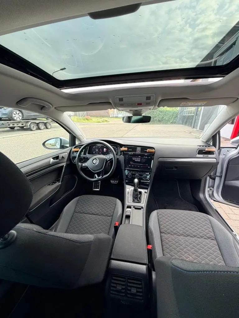 Volkswagen Golf VII Golf 1.6 TDI 115pk 5D 2019 Grijs uit 2019, foto 9