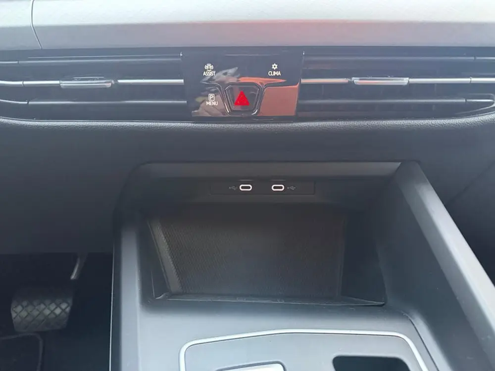 Volkswagen Golf Variant 1.5 eTSI 130pk Dsg-7 2022 Grijs uit 2022, foto 16