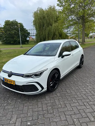 Volkswagen Golf GTE 2021 wit 245PK uit 2021