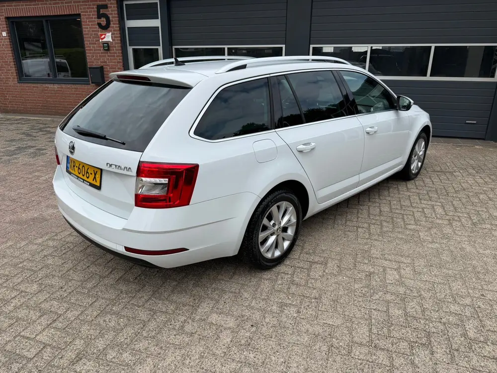 Skoda Octavia Octavia 1.0 TSI Ambition Business 115pk Dsg-7 GARANTIE uit 2019, foto 6