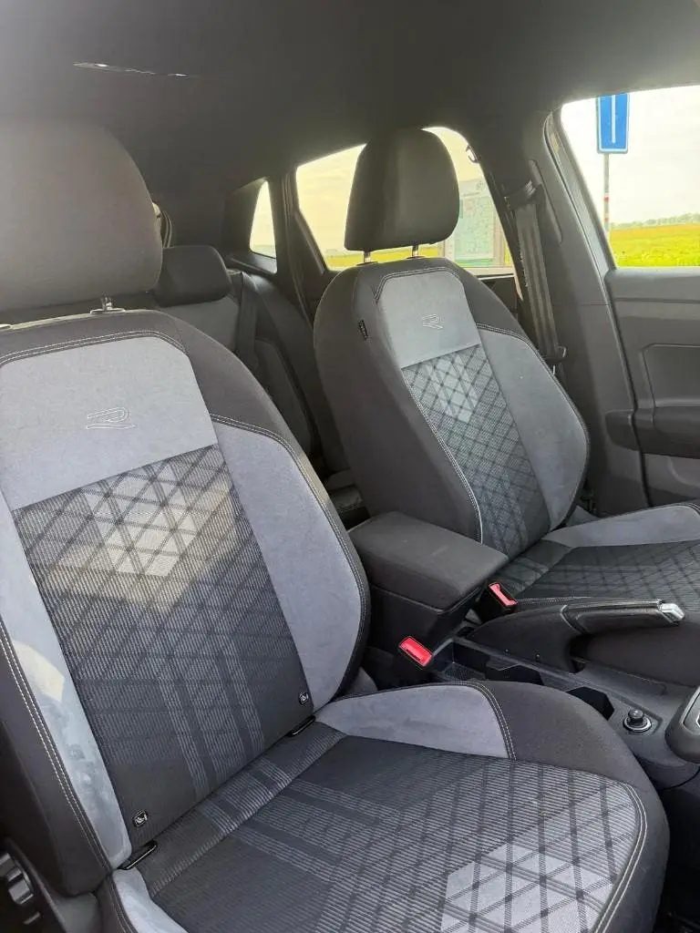 Volkswagen Polo 1.0 TSI 110pk Dsg-7 2023 Grijs uit 2023, foto 13