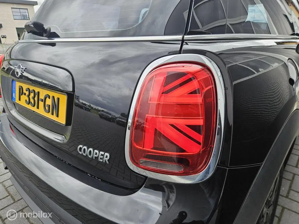 Mini Cooper 1.5 Facelift uit 2022, foto 7
