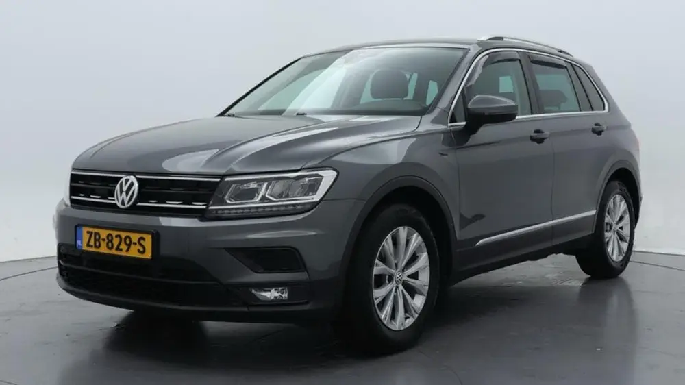 Volkswagen Tiguan 1.5 TSI ACT 150pk DSG 2019 Grijs uit 2019