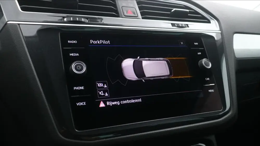 Volkswagen Tiguan 1.5 TSI ACT 150pk DSG 2019 Grijs uit 2019, foto 11