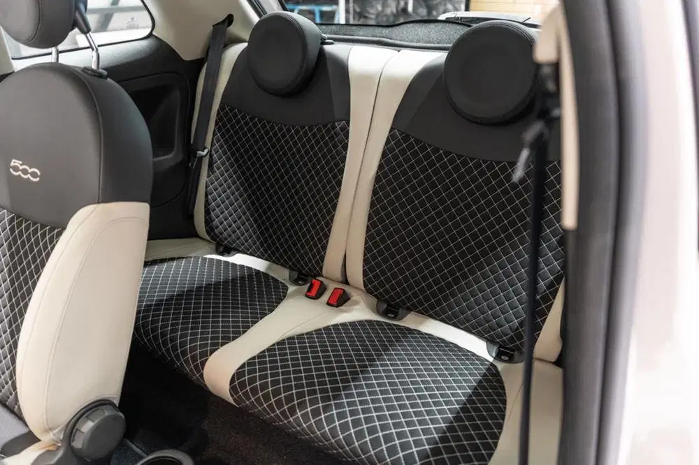 Fiat 500 dolcevita uit 2021, foto 12