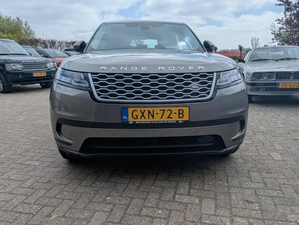 Land Rover Range Rover Velar P400e 404pk AWD AUT 2022 Bruin uit 2022, foto 2