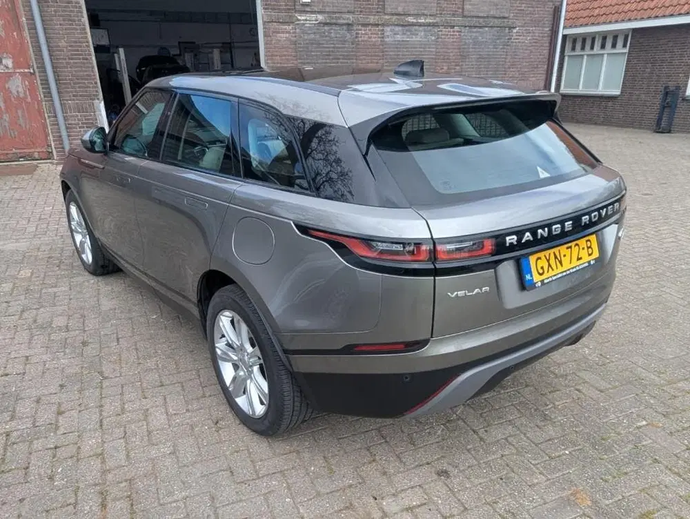 Land Rover Range Rover Velar P400e 404pk AWD AUT 2022 Bruin uit 2022, foto 3