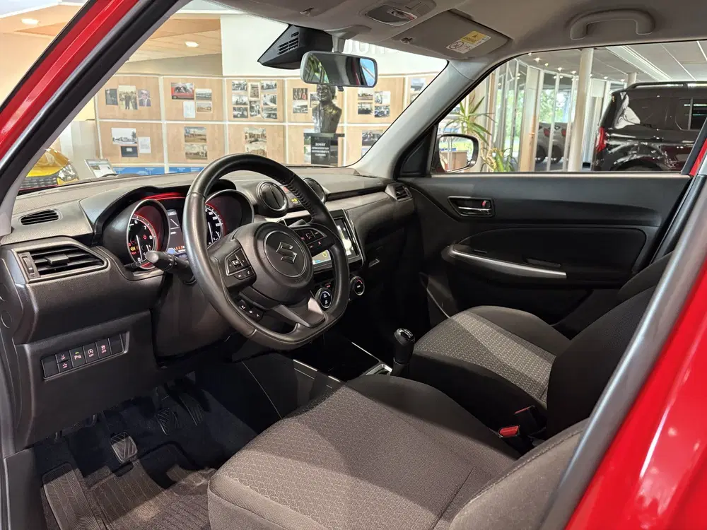Suzuki Swift 1.2 Style Smart Hybrid uit 2023, foto 2