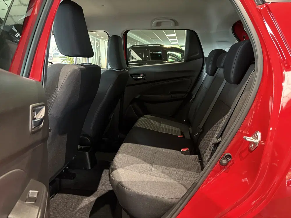 Suzuki Swift 1.2 Style Smart Hybrid uit 2023, foto 9