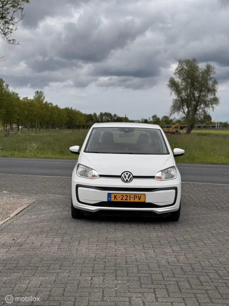 Volkswagen Up! 1.0 DAB/Lane Assist/Elektrische ramen/Dealer uit 2021, foto 2