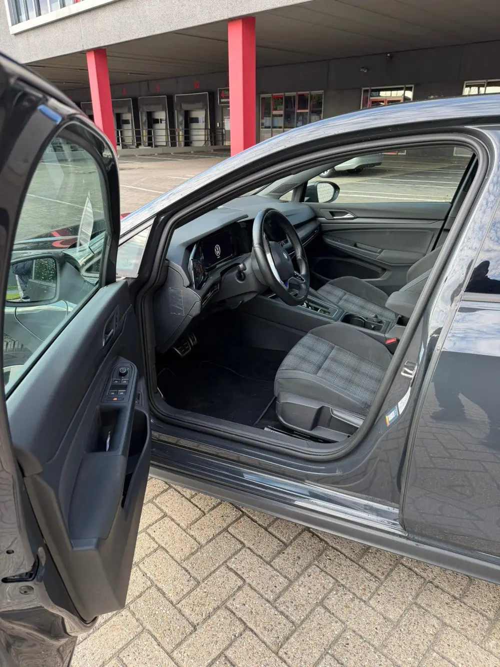 Volkswagen Golf 1.4 GTE 245pk DSG 2021 Grijs uit 2021, foto 9