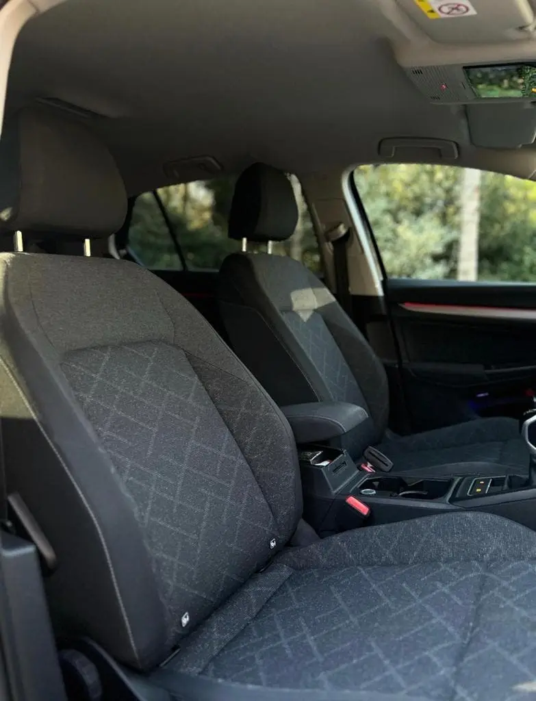 Volkswagen Golf 1.5 TSI 130pk 2020 Zwart uit 2020, foto 14