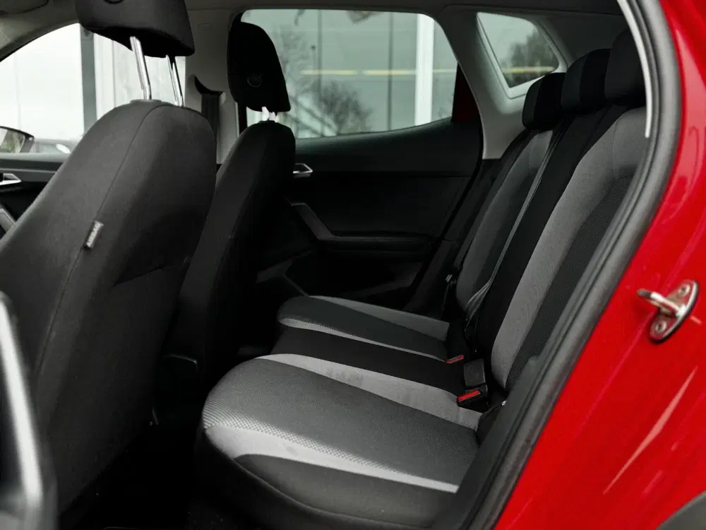 SEAT Arona 1.0TSI StyleBusiness Intense uit 2021, foto 14