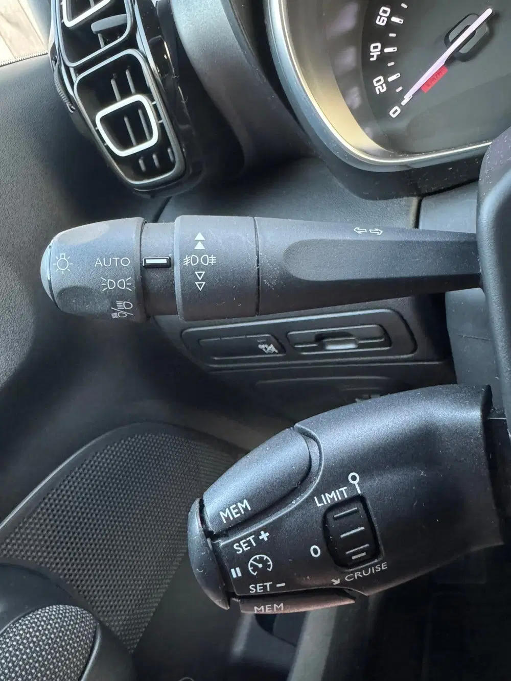 Citroën C3 Aircross 1.2 Puretech 110pk S&S 2020 Blauw uit 2020, foto 15