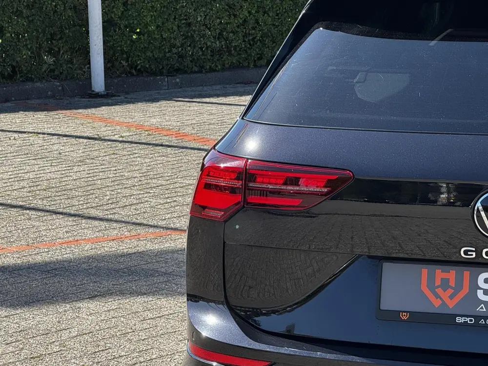 Volkswagen Golf Variant 1.5eTSI R-Line|Matrix|Camera|Carplay uit 2021, foto 15