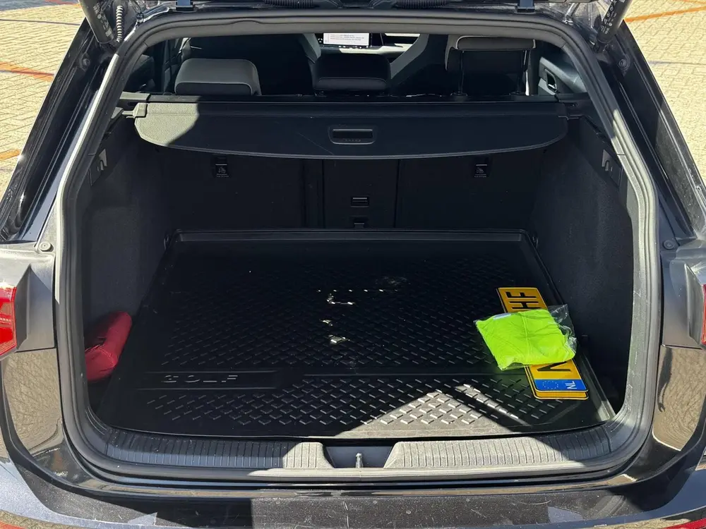 Volkswagen Golf Variant 1.5eTSI R-Line|Matrix|Camera|Carplay uit 2021, foto 16