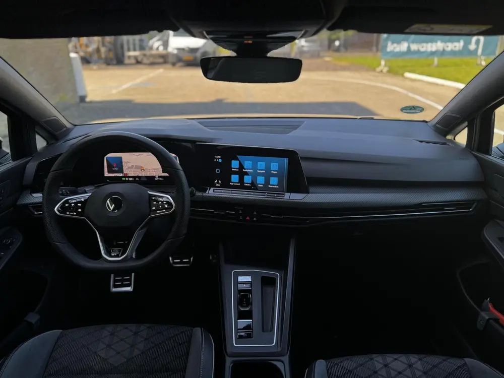Volkswagen Golf Variant 1.5eTSI R-Line|Matrix|Camera|Carplay uit 2021, foto 2