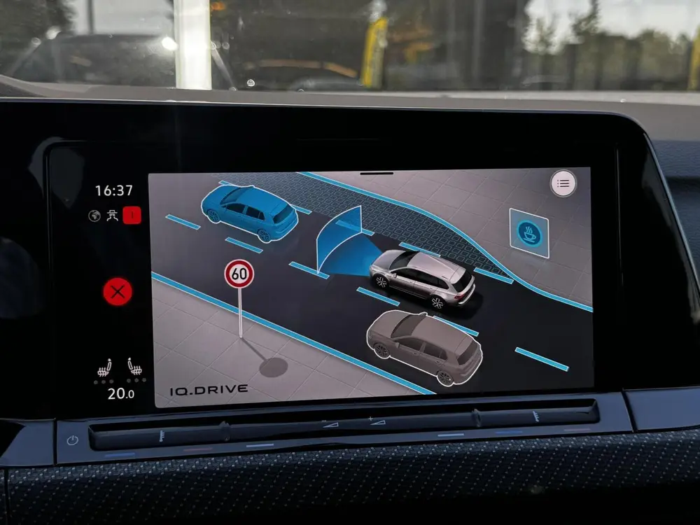 Volkswagen Golf Variant 1.5eTSI R-Line|Matrix|Camera|Carplay uit 2021, foto 20