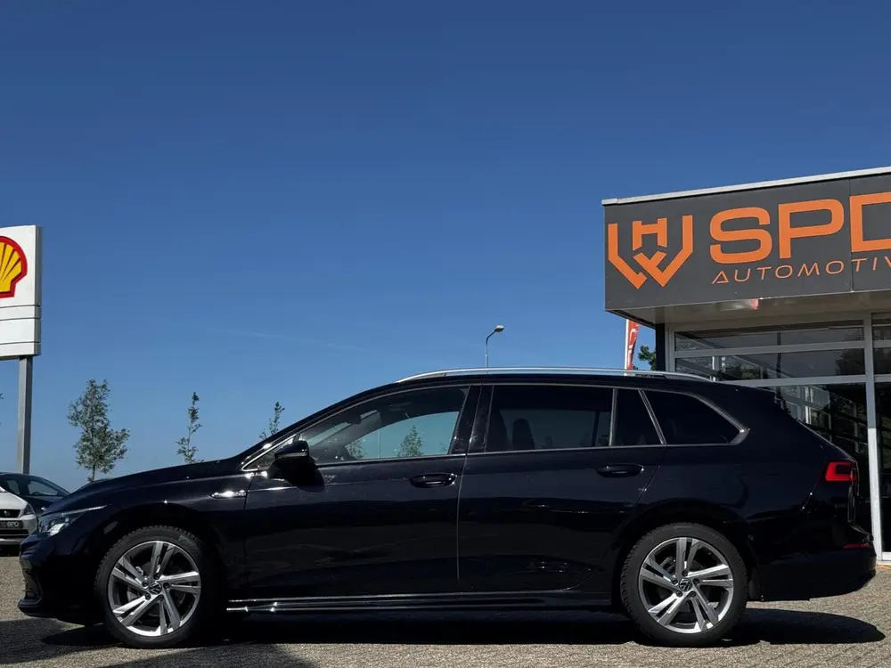 Volkswagen Golf Variant 1.5eTSI R-Line|Matrix|Camera|Carplay uit 2021, foto 3