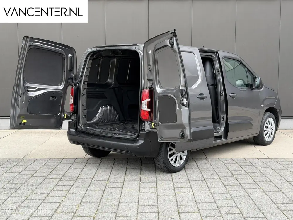 Citroën Berlingo Citroen Berlingo 1.2 131PK BENZINE EAT8 Au uit 2019, foto 7