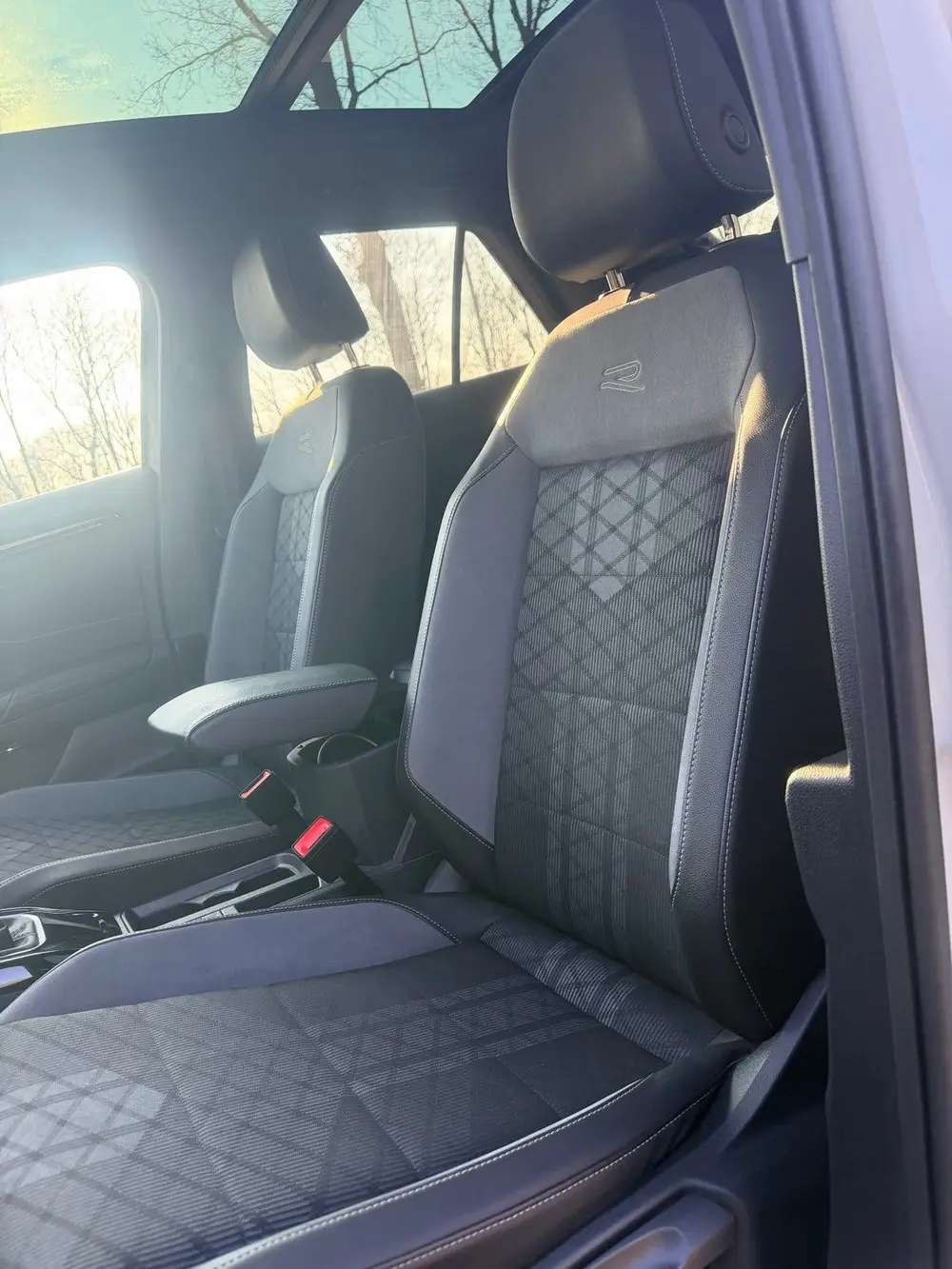 Volkswagen T-Roc 1.5 TSI 150pk 7-DSG 2023 dessert grey uit 2023, foto 10