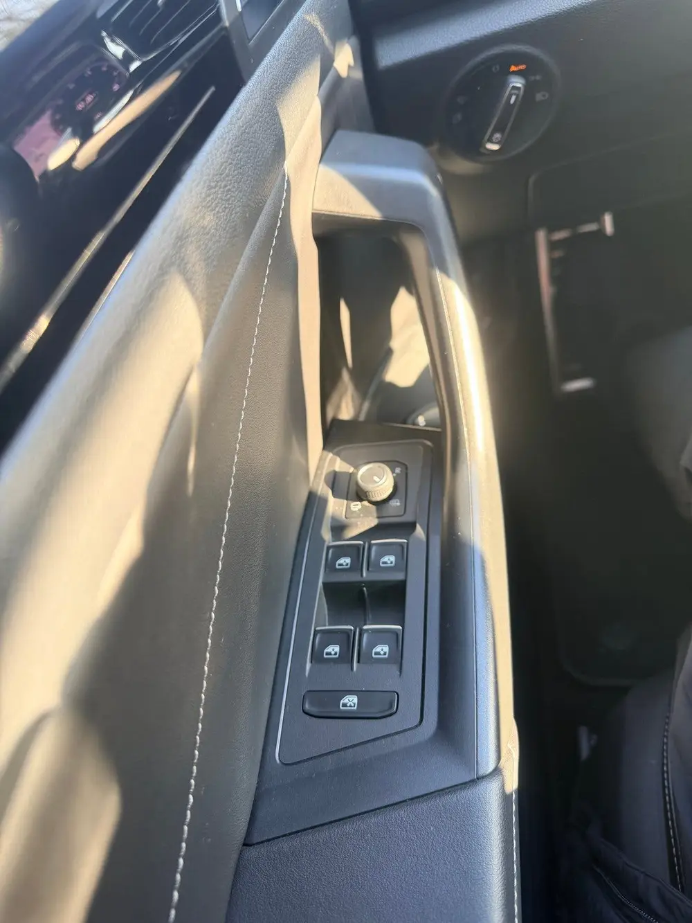 Volkswagen T-Roc 1.5 TSI 150pk 7-DSG 2023 dessert grey uit 2023, foto 7