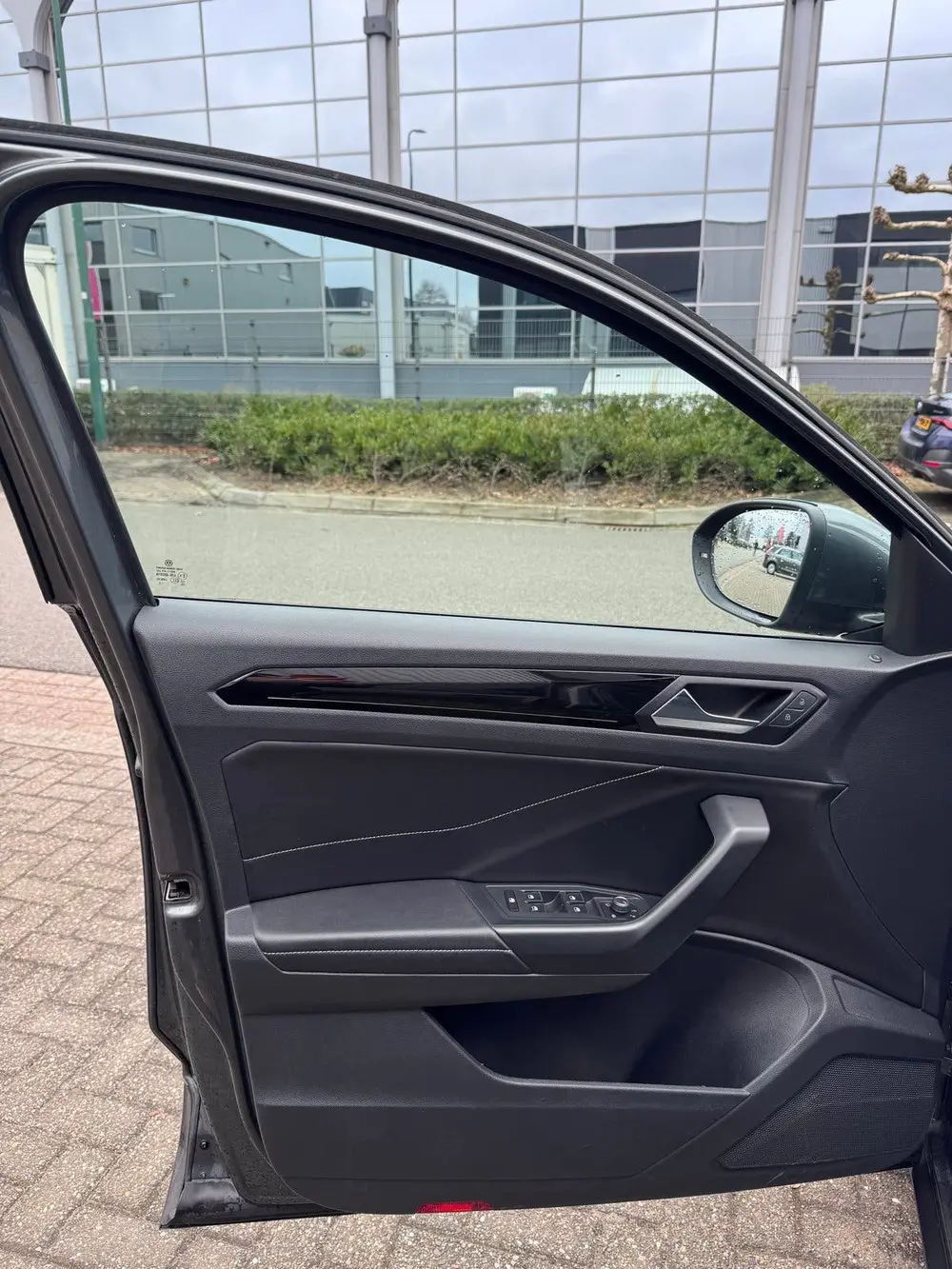 Volkswagen T-Roc 1.5 TSI 150pk 7-DSG 2022 Grijs KM115.000 uit 2022, foto 17