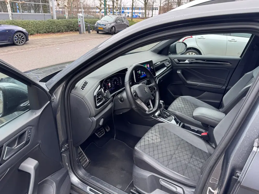 Volkswagen T-Roc 1.5 TSI 150pk 7-DSG 2022 Grijs KM115.000 uit 2022, foto 5